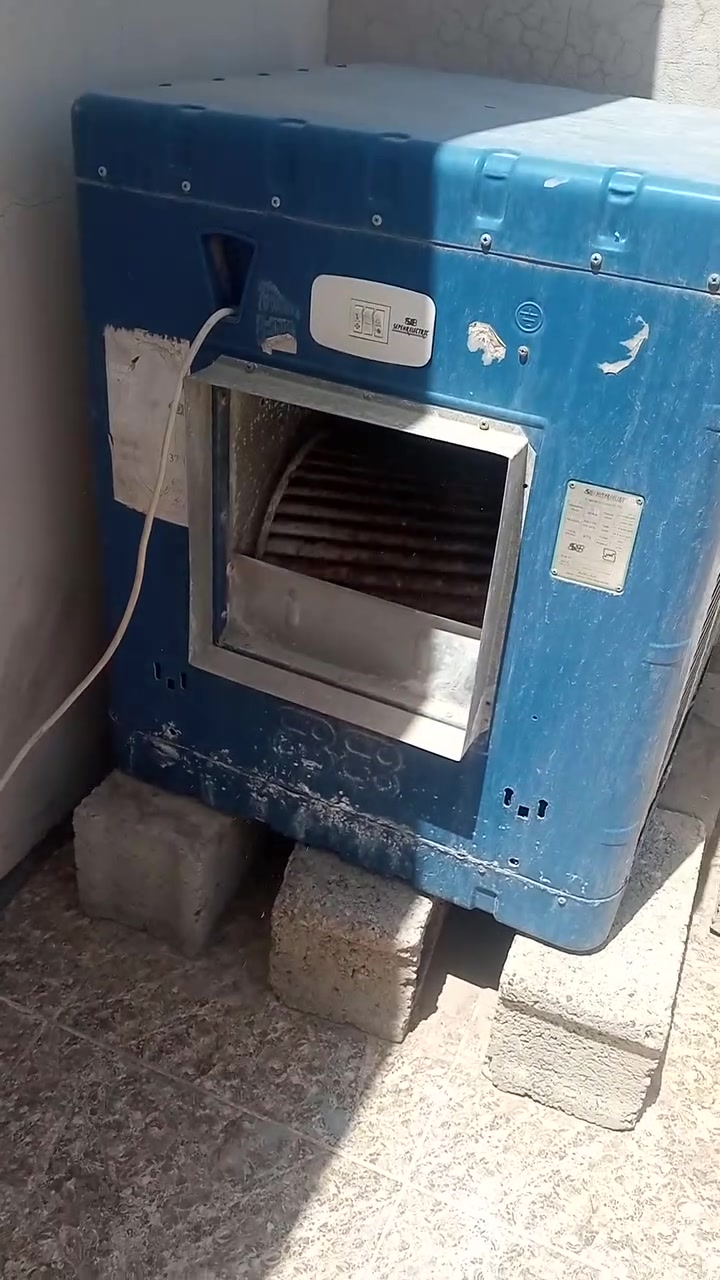 مبردة للبيع اي نقص مابيها غير بس البوب صعب فتحها  اشويه سعر 75 كركوك بنجا علي


**إذا كنت صاحب هذا الإعلان وتريد حذفه لأي سبب، رجاءا أرسل رسالة إلى الدعم الفني**