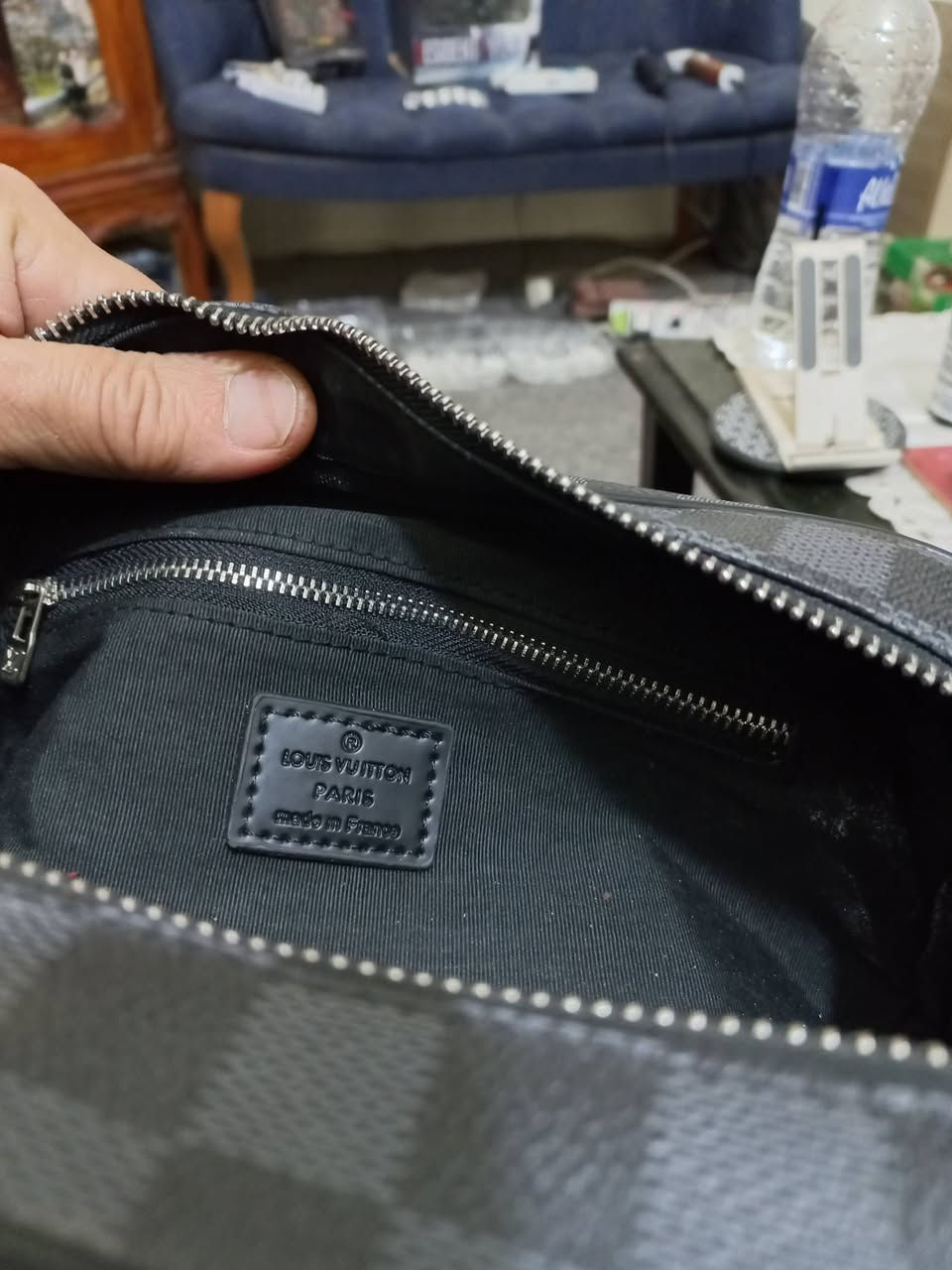 حقيبة يدوية من لويس فيتون اصلي اورجنال مختمه عدة ختومات


**إذا كنت صاحب هذا الإعلان وتريد حذفه لأي سبب، رجاءا أرسل رسالة إلى الدعم الفني**