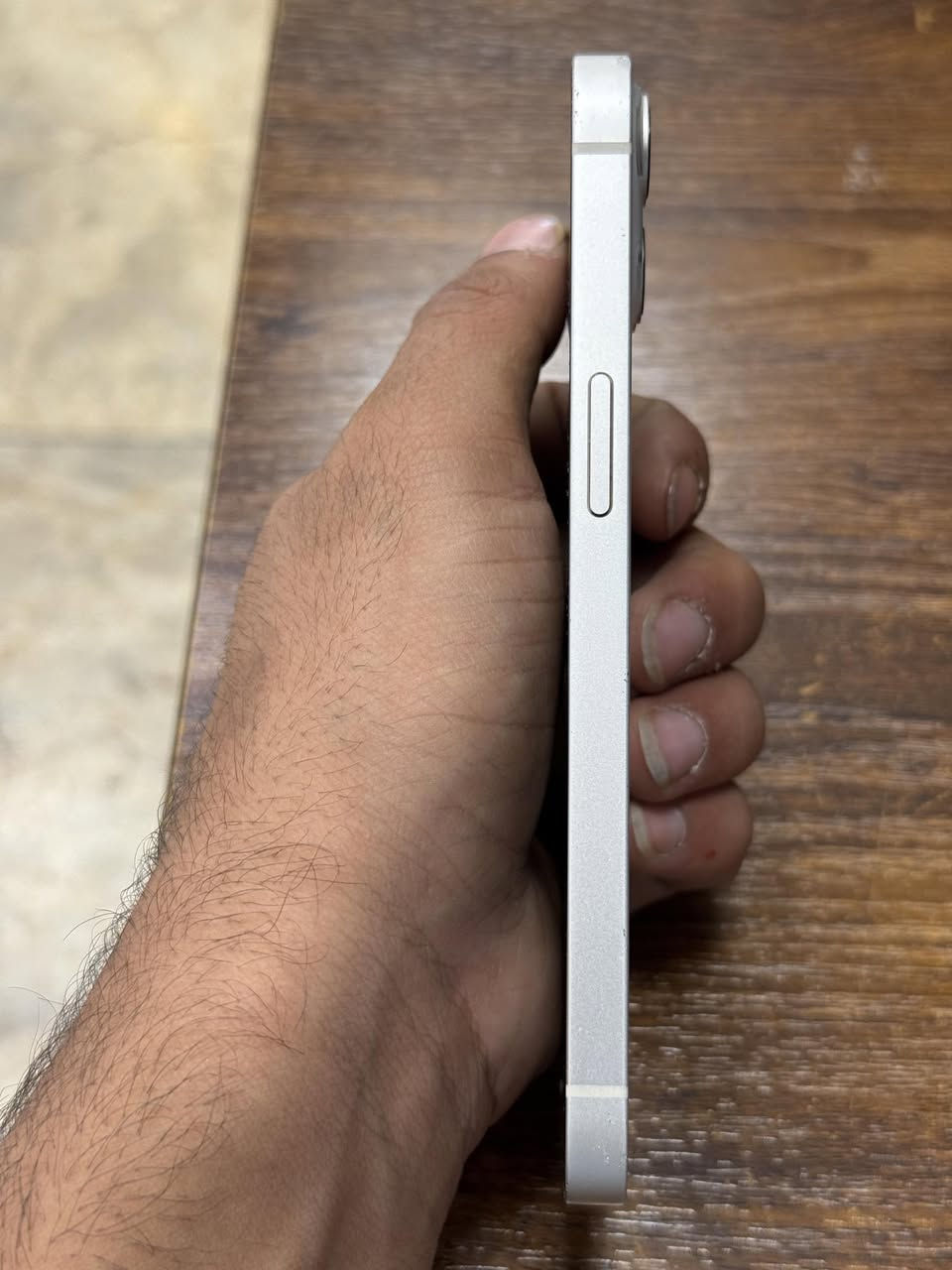 آيفون 13 عادي
بطاريه 85
ذاكره 128
نضافه 98
ممفتوح ولا مبدل بي شي حاله الوكاله وقبل سبوع شتريته وهسه محتاج فلوس
سعره 410
***********
اتصال فقط
