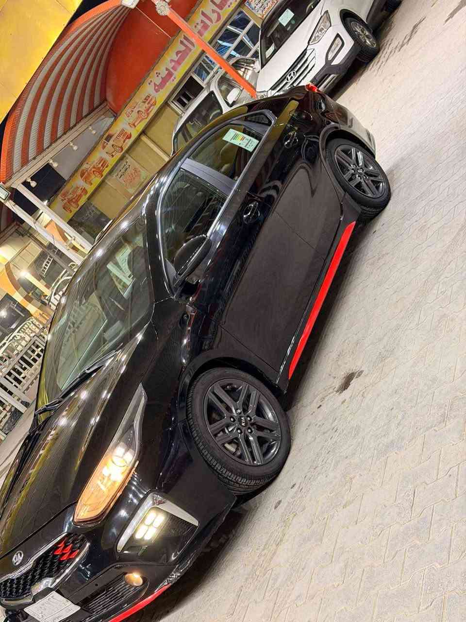 للبيع او المراوس 
فورتي ٢٠٢١ فول مواصفات جي تي رقم بغداد  امريكي قطعتين صبغ فقط مكينه ٢٠٠٠ دوش كفاله كير مكينه تبريد حداديه السعر ١٣٢ مكان السياره نجف للاستفسار ع الرقم *********** النجف, العراق
