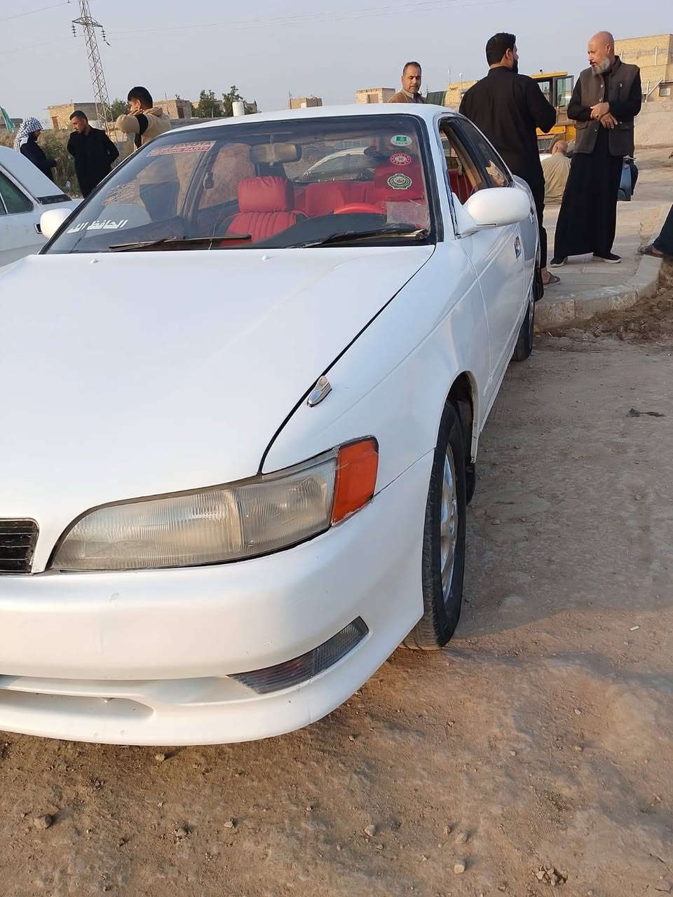 السلام عليكم
سياره مارك بيضه 
كير 
مكينه جاهزه 
حداديه جاهزه 
عوزه شي بسيط( ترتيب)
مصبوغه صبغ عام 
مداور ثاني يوم 
سنويه ماساقطه 
الرقم بصره
سياره حلوه وجاهزه 
المكان ناصريه 
***********
السعر ٤٥
