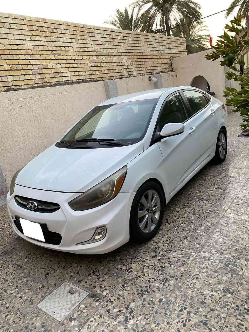 هونداي اكسنت موديل 2016 وارد امريكي محرك 1600 
  حادثها جاملغ وبنيد بدون دواخل ( لغد وشاصي مكفولات ) 
 كير محرك نظيفات،،، تبريد ثلج،، 
حدادية جديدة
السعر 73 ورقه 
للاتصال // *********** 
واتساب فقط // ***********
