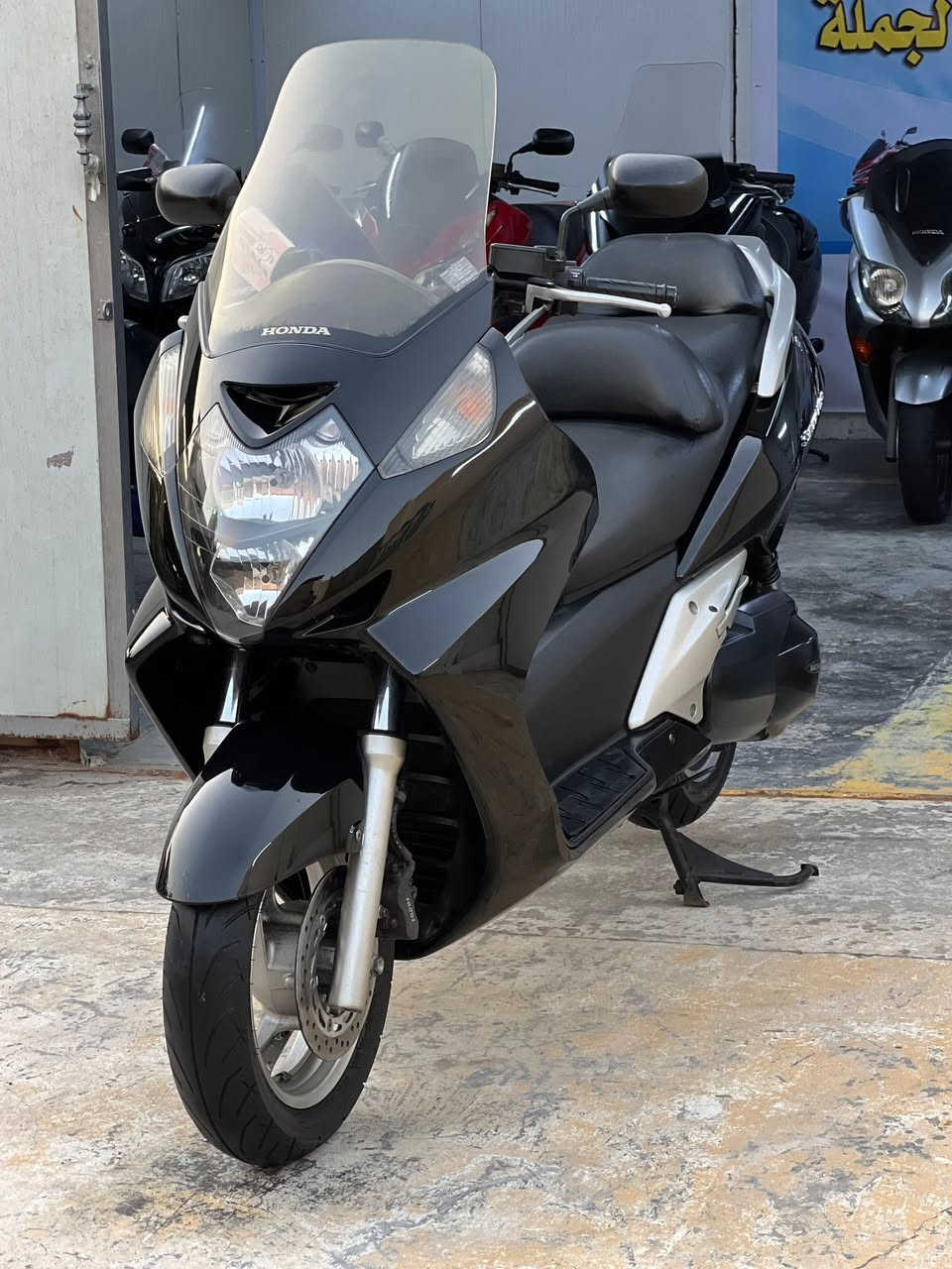 يالله اللهم صلي على محمد وال محمد 
سلفر ونج محرك 400 cc رمبه كفاله عامه 
توصيل جميع المحافظات 
مكاني بغداد الآمين ثانيه 
البيع بلنقد او قسط على مصرف الرافدين فقط 
الأتصال ***********

