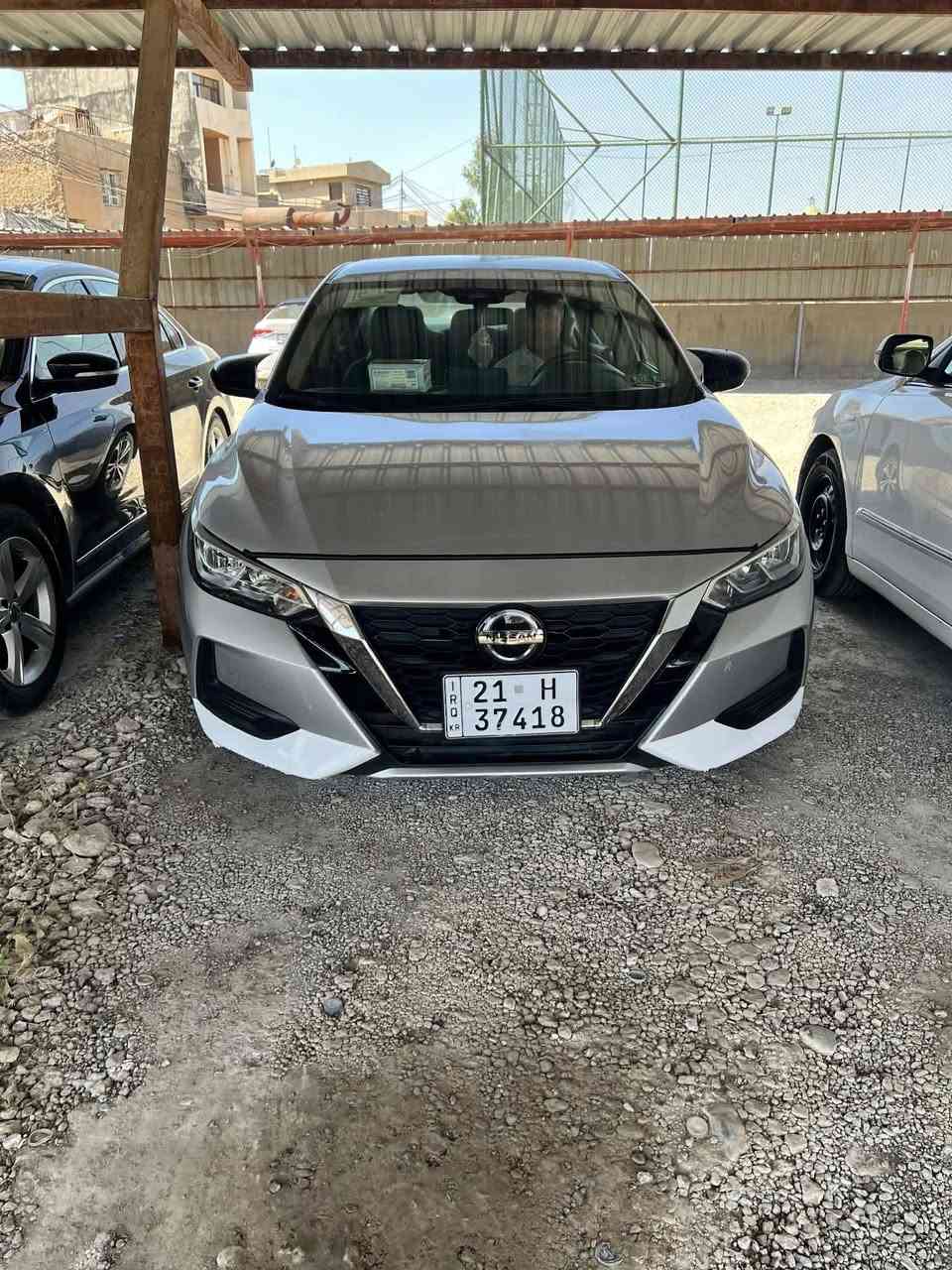 سنترا موديل 2020
ضرر باب سايق وجاملغ سايق كلش قليل بدون ايرباك فقط برده
امام وخلف كبس 
بطاقة بنزين موجود 
السياره باسمي شرط التحويل والغرامة
***********
