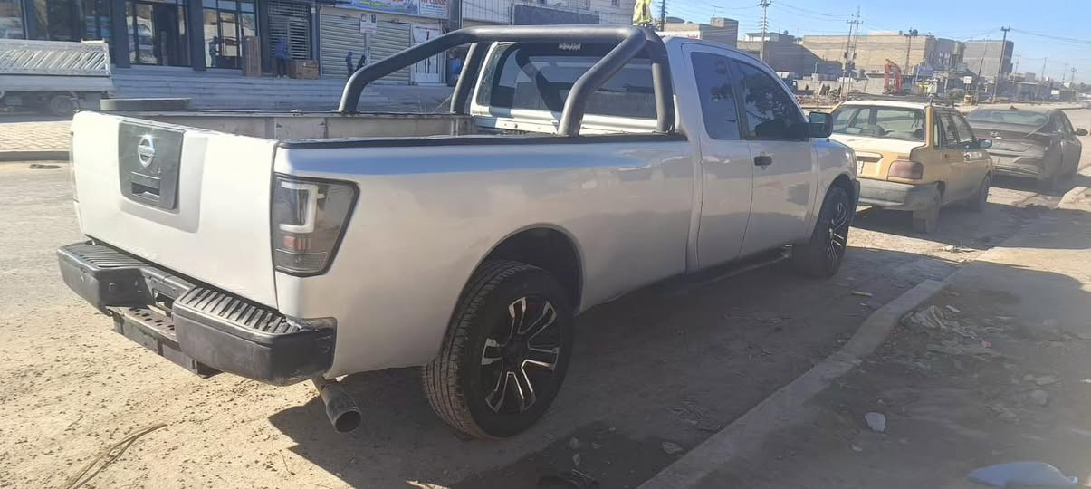 السلام عليكم
بيكم نيسان تيتان 
رقم • بغـَـداد بسمي 
2008
بيها كير محرك تاهو 5300
ماا بيها اي نقص بيها بس باور شويه ثكيل 
مصبوغه حزام جماليه 
السعر : 110 بيها مجال الطيبين
‭0771 111 5630
