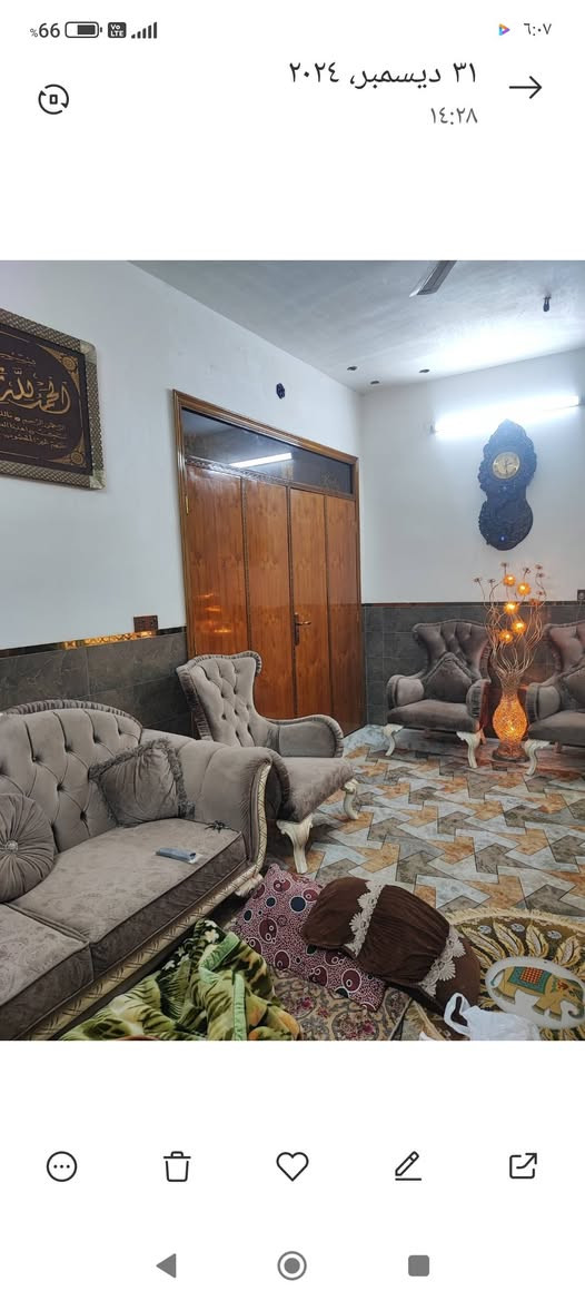 السلام عليكم دار للبيع في منطقه الحبيبيه قرب مستشفى الولاده سعر 110 وبي مجال هذا رقم هاتفه ***********
