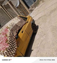 مكينة خيط • ٢٠١١ • بدون وكالة