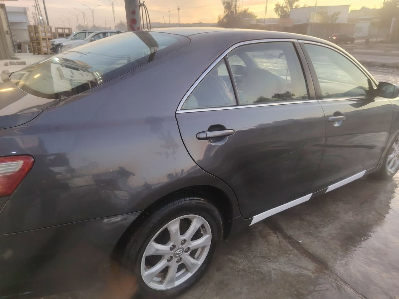 السلام عليكم كامري 2007 كير محرك شرط سونار مرفق بل منشور تبريد ثلج تخم تاير صدم امامي خلفي كله زين حادثه جاملغ امامي ومبدل وارد أمريكي محرك 2400 قماره شرط مابيه شي واذا مرواس حسب القناعه يرهم السعر 94 وبيه مجال للاستفسار الاتصال على الرقم *********** مكان السياره صلاح الدين سامراء
