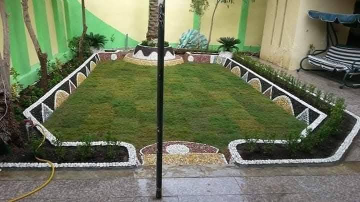 ***********.         يوجد واتساب لرقمين
***********
عمل انواع الديكورات والنقشات + الشلالات والنافورات  .. نعمل في جميع المحافظات.  اسعارنه حسب مساحة الحديقه ويوجد تخفيضات للمساحة الكبرى
