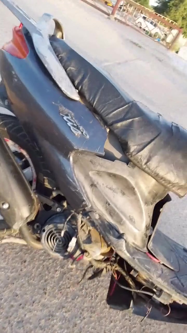 دراجه اكزز للبيع مفتوحه دراجه شلعه ومعدل تاكل الكاع اكل  مكينه نضيفه وكير نضيف شغاله كهربائيت كامله سعر 350وبيها مجال كلش هواي مكان ناصر يه مركز هاذه رقمي واتساب فقط مفتوح ***********

