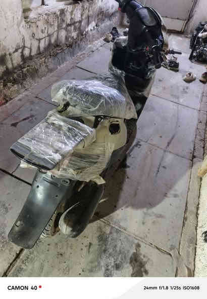 السلام عليكم دراجه بطه 60 الدراجه نضيفه كلش كلشي شغال 
ما عده الكابريته ولكسن كله شغال وابيع سعر مناسب ✅
 150الف بس 🆕 الدراجه جديده للستفسار الانتصال عل الرقم ***********
