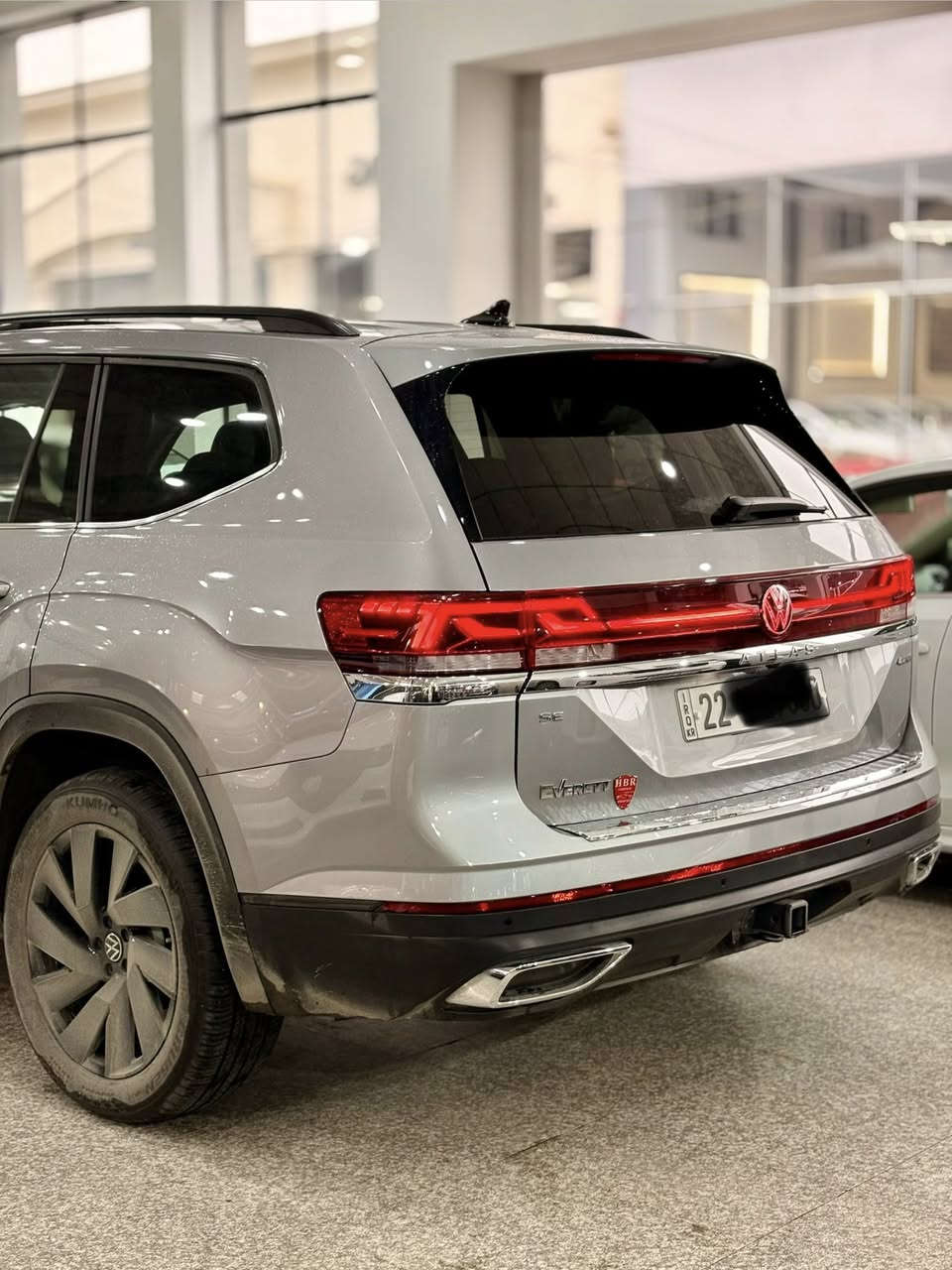 للبيع 

اطلس / 2024  شكل الجديد 
مشي السيارة ( 16 Mi )
لون السيارة ( سلفر ) 
رقم السيارة ( اربيل ) 
حجم المحرك ( V4 . T )

فئة السيارة / SE + 
1-بانوراما 
2-رادارات 360 درجة 
3-حساسات 360 درجة 
4-بصمة تشغيل 
5-تشغيل عن بعد 
6-صندوق بصمة 
7-بصمة أبواب 
8-لايت امامي ليد 
9-بك لايت خلفي ليد 
10-لايت زينون 
11-تحديد مسار 
12-توقف ذاتي 
13-ويل كب كروم اسودّ كبير حجم 20 
14-علامة السيارة LED 
15-اشاير بالمري 
16-7راكب 
17-كشنات جلد 
18-استيرن جلد 
19-كشنات تبريد + تدفئة 
20-ثلاث قطع تبريد 
21-تبريد امامي ديجيتال 
22-تبريد خلفي ديجيتال 
23-داخل صاج 
24-داخل كروم 
25-انارة داخلية 
26-أبواب جلد 
27-دشبول جلد 
28-كشن كهرب 
29-كيج ديجيتال 
30-قيادة ذاتية 
31-هند بريك بصمة
32-استيرن تدفئة
9-33سماعات 
34-استيرن حرف D
35-بردات خلفية اصلية 

ملاحضة ( ضرر السيارة دعامية فقط وصور الضرر بالمنشور ) 

السعر  ( 300 ) وبيها مجال بسيط 

مكان السيارة ( موصل ) 
الرقم 
***********
