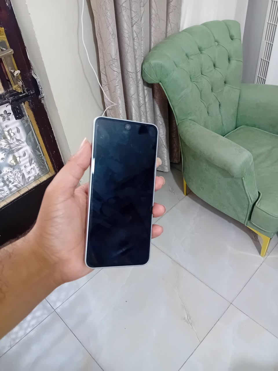 أخو جديد صار سبوعين من اخذته ومحتاج ذاكره 256 العشوائيه 12+12
السعر350وبي مجال العنوان بغداد الزعفرانية 
***********
