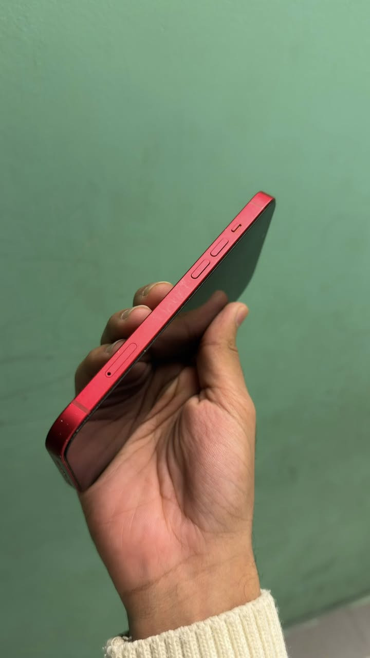 ايفون 13 عادي مكفول من الشخط ممبدل بي ايشي وتر بروف نموذج M ذاكره 256 بطاريه 83 لون احمر سعره 475 مكاني بغداد
***********
