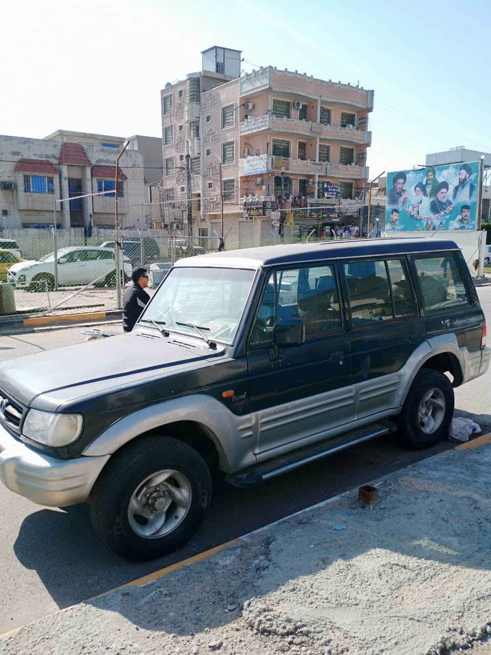 السلام عليكم 

للبيع كالوبر موديل 2000  السيارة عضمتها كلش نضيفه 
تحتاج تبديل كير والمكينه تشتغل بس بيها تبخير تحتاج تجفيت 
مكانها بغداد والسعر 50 وبيها مجال 
للتواصل 
***********
*********** بغداد, العراق
