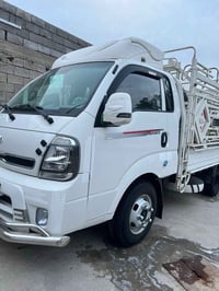 عندي كيه حمل  الي عنده شغل او يحتاج سيارة بالشغل اني جاهز 07833679299