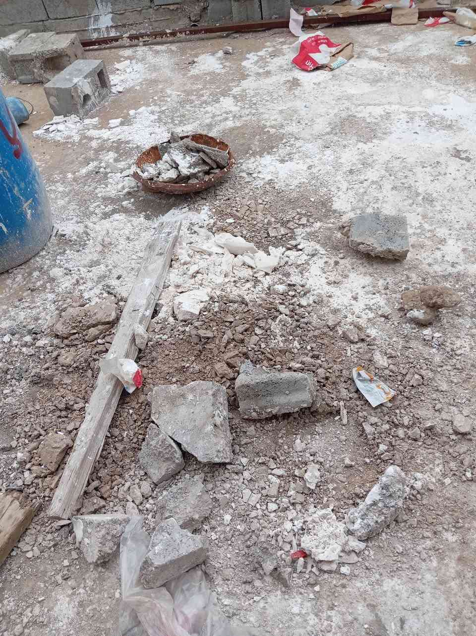 سلام عليكم  / يوجد كادر عمل جاهز/ تصعيد مواد/ تنضيف بيوت/ تفليش/ تكشيط/ تنضيف حدائق/ دفن نهري  / شقلنه ليل ونهار   /ومعداتنه جاهز/ ماعليك بس تصال على رقم  /     ***********
