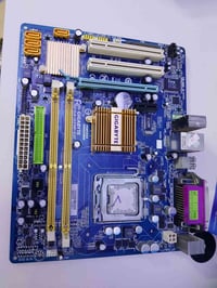 كمبيوتر • للبيع • محتاج تفاصيل