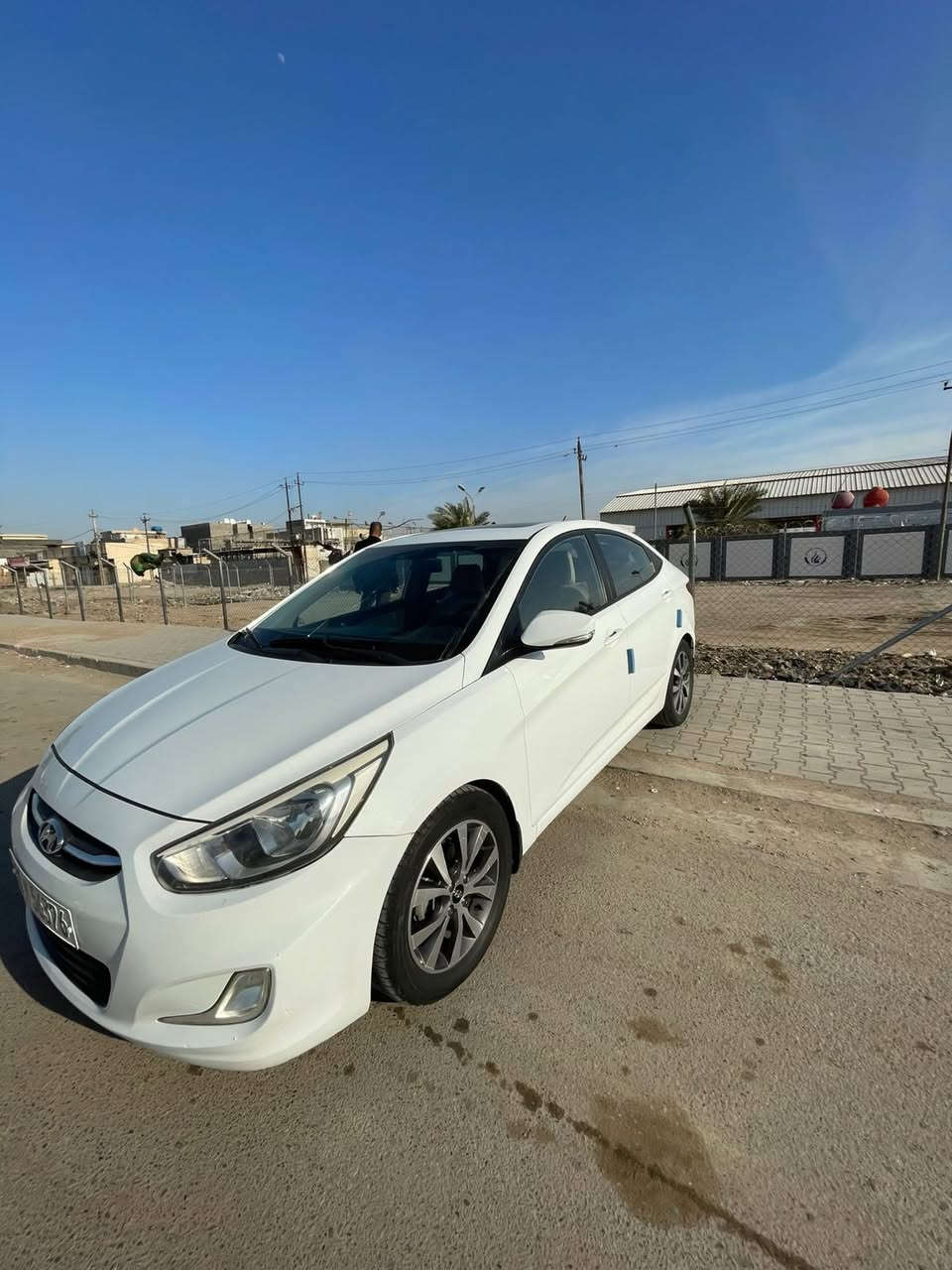 السلام عليكم  اكسنت خليجيه موديل ٢٠١٦ فول مواصفات رقم بغداد بسمي محرك ١٦٠٠ بيه قطعتين صبغ بدون معجون اثر شخط خفيف بين الباب والجاملغ اثرها انرشن كما موضح بالسونار محرك مامفتوح والكير مامفتوح مكفولات حداديته جديده تبريدها خير من الله مسويلها ادامه كامله منظومة البانزين  حداديه ومنظومة الماء   تخم تاير باتري جديد هزته  جديده المواصفات خمسه ويل كب شاشه كامره سلايت قماره اشاير مري تحكم ستيرن جهتين السياره جاهزه من كل النواحي مبيه نقص نهائيا  السعر المطلوب (108  وبيه مجال  رقم تلفون ***********
