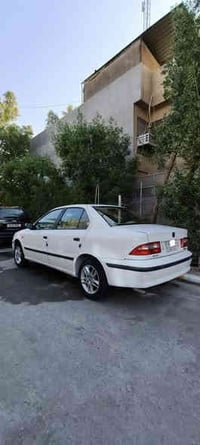 سلام وعليكم سمند موديل ٢٠١٣ سيارة كلش نضيفة بيهة صبغ جاملغ امامي يسرة ...