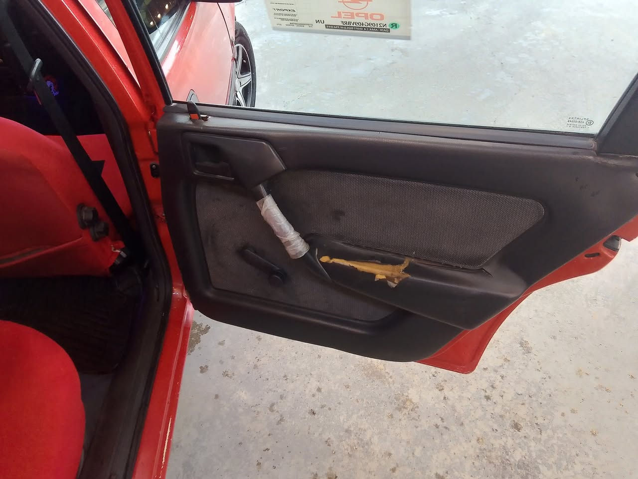 اوبل فكترا حجم 20 كاربون بانزين بي دعم وصبغ شويه جارد لون سياره نضيفه مثل ماواضح بل صور اني شرعي مالها  عنوان سياره دهوك تلفون ***********
