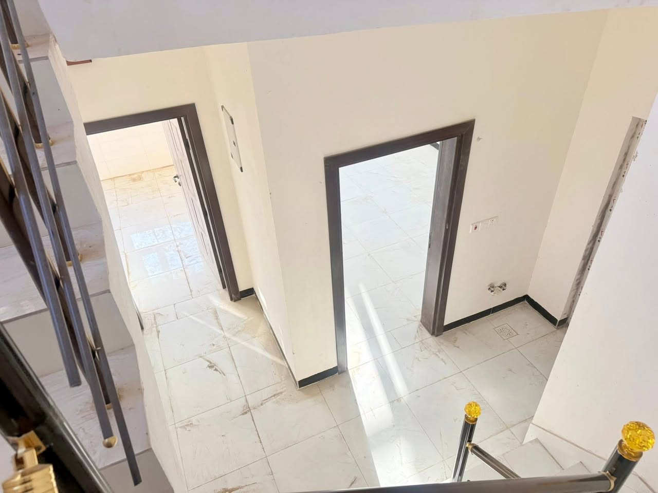 دار للبيع 100م (10*10) القادسية قطعة 500

يتكون الدار من :-
سبح مغربي 

صاله استقبال 
3غرف نوم 
مطبخ 
مجمع صحيات داخليه +خارجيه 
بناء 2026

للاستفسار مراجعة :- مكتب نصير للعقارات 
العنوان :- تكريت ، القادسية ، وسط شارع 
قطعة 500

***********
***********
