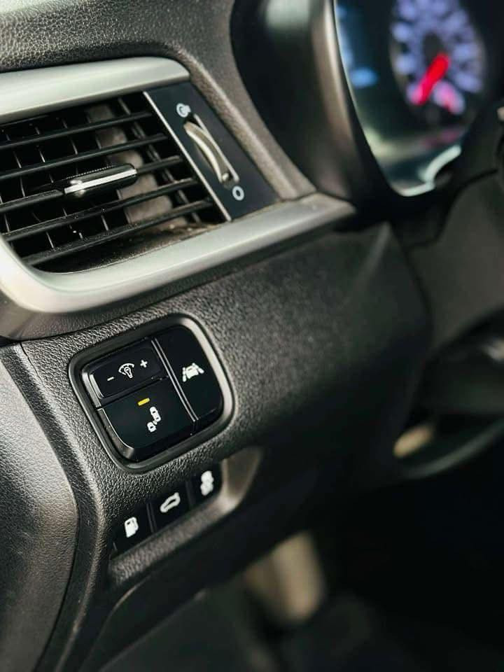 اوبتما 2019 وارد أمريكي

باسم الشركه

 بانوراما
 رادار  
مانع انزلاق
تحديد سرعة 
تحكم استيرن  
حساسات خلفيه  
كامرة خلفية  
نقطة عمياء 
تحديد مسار 
ابل كار بلي اوتو اندوريد  
اشاير بلمري 
٣ وضعيات قياده
محرك ٢٤٠٠ 
كير ومحرك مكفولات
تخم تاير جديد قبل شهرين ادامه كامله 🫧مابيها اي نقص

السعر 140 .. مكانها الديوانيه


**إذا كنت صاحب هذا الإعلان وتريد حذفه لأي سبب، رجاءا أرسل رسالة إلى الدعم الفني**