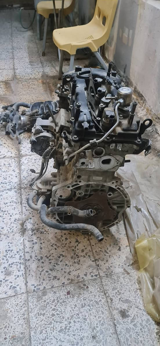 من رخصة الادمن 
محرك gdi عاطل ٢٤٠٠ كامل مع تفرعاته في البصره السعر ٣٥٠ دولار 
***********
