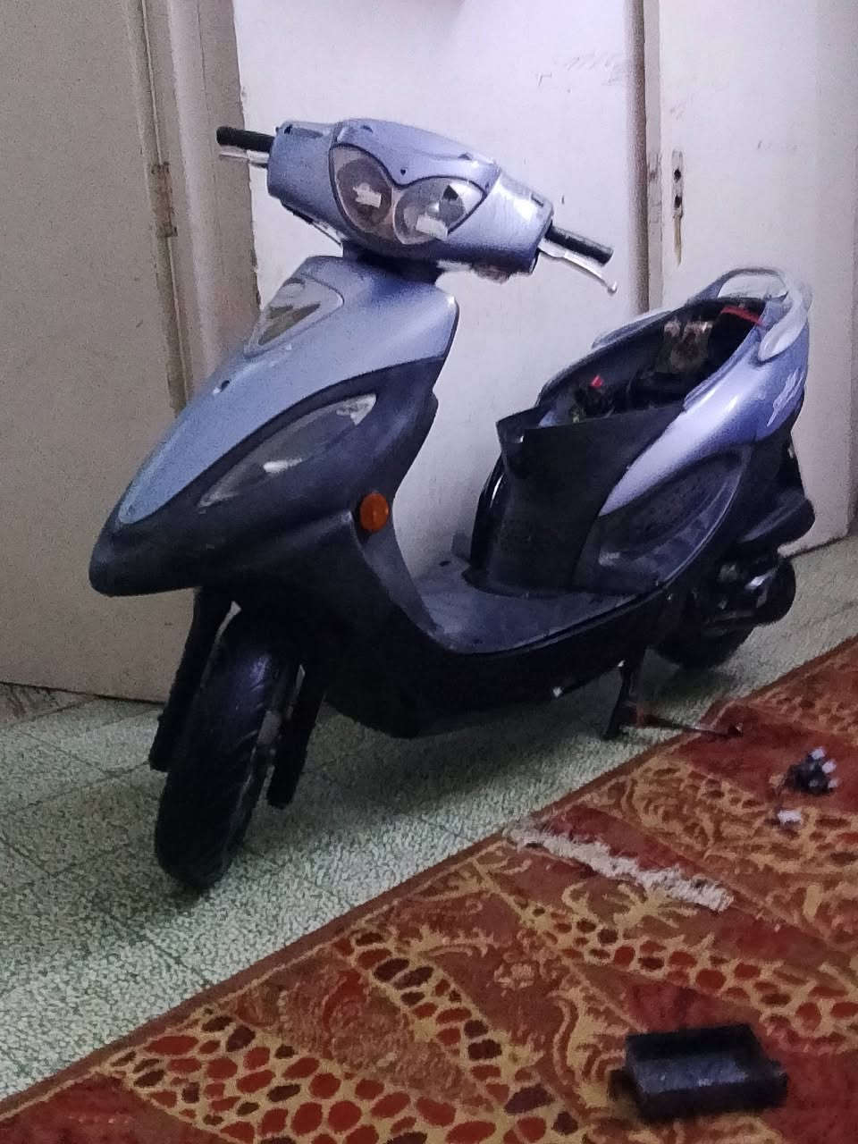 السلام عليكم دراجة لا بيع الدراجة نضيفى كاملة من كلشي كشنهة جديد الدراجة لابيع بدون مراوسة السعر خاص نكرة سلف كابريتر مو نوزل رقم دلفوني***********
