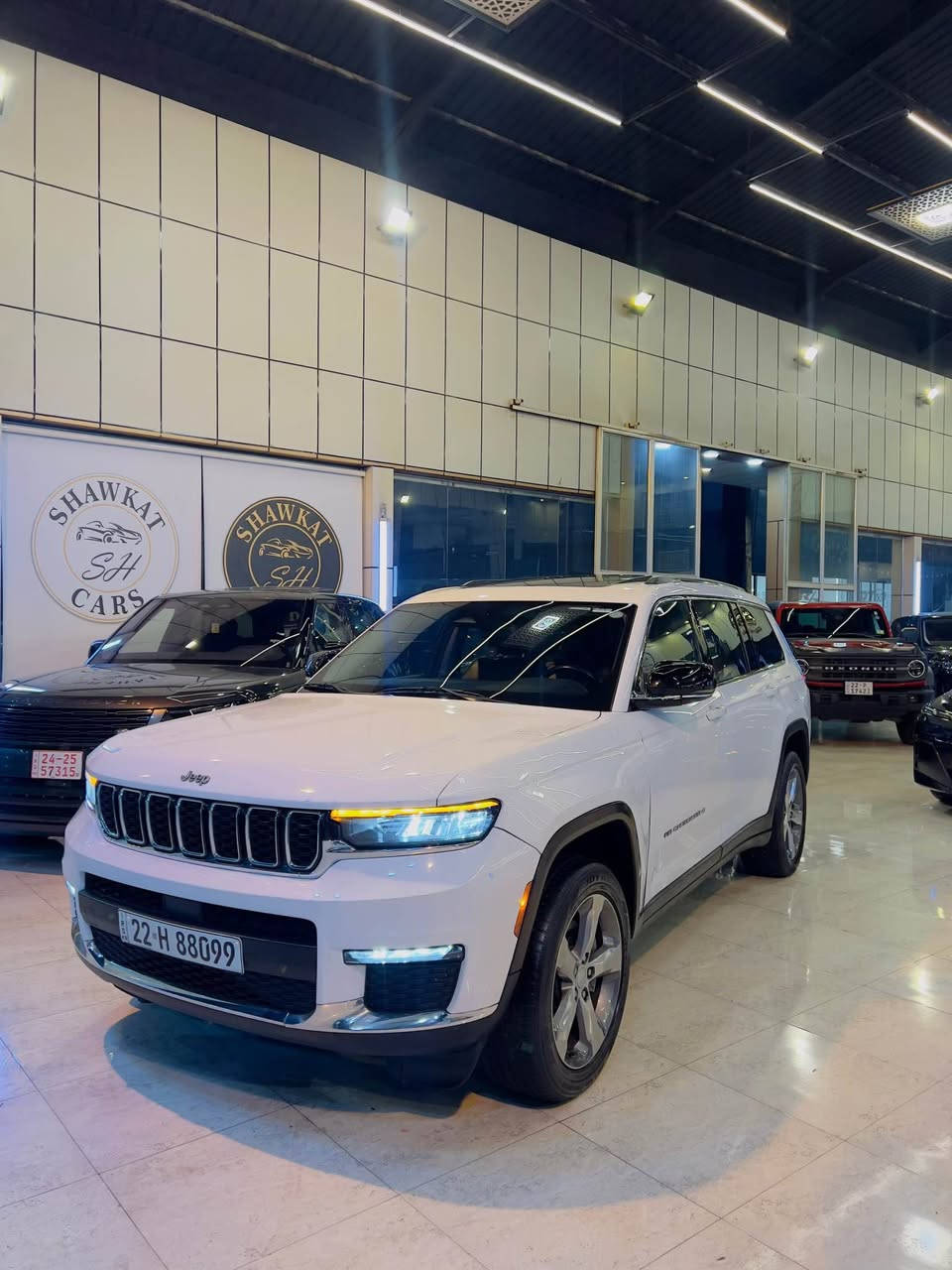 jeep cheroke 2021 
جيب جيروكي ٢٠٢١ لميتيد 
فول فول مواصفات سقف بانوراما كشنات vip معرك ٦ سلندر مرغوب كير معرك بشرط سنويه هزة جديد تعويل نفس وقط ماشي ٧٠ ميل سعر ٢٨٧ مجال بصيط مكاني اربيل 
رقم *********** 
*********** أربيل, العراق
