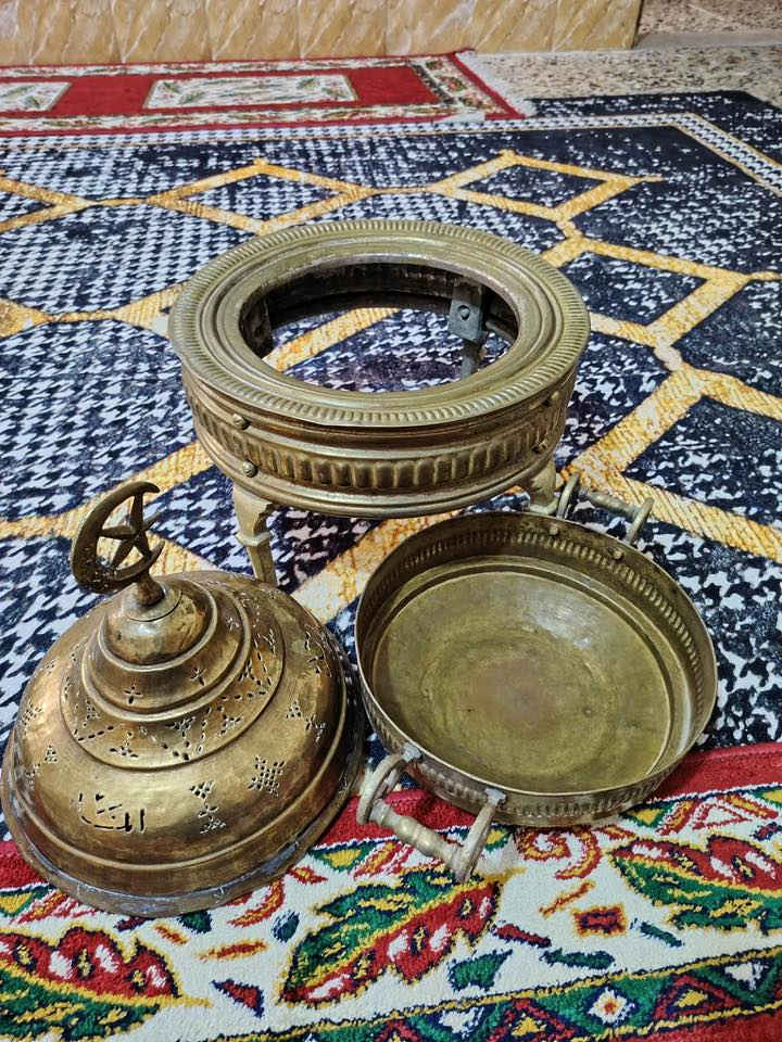 مبخره عثمانيه قديمه نضافه تامه كما موضح بصوره للنواصل واتساب ***********
