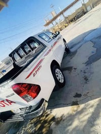 تويوتا24 ساز ماشيه 27 الف  كفاله عامه  بسمي رقم انكليزي سنويه مجدده هز...