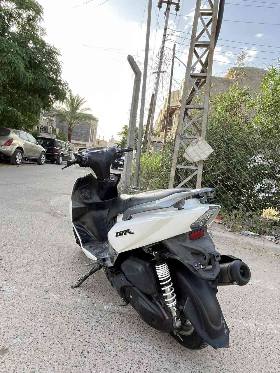 سلام عليكم
جيتي ار للبيع دراجه مكفوله كفاله عمالة محرك نظيف كفرات جدد الدراجه متعوب عليها من الصفر شلعه ومعدل تشك الكاع نكره بكل وكت
نظيفه كلش بالواقع وأخت الرمبه
رايدها 1100 وبيها مجال للطيبين
مكاني شهداء البياع 
***********
