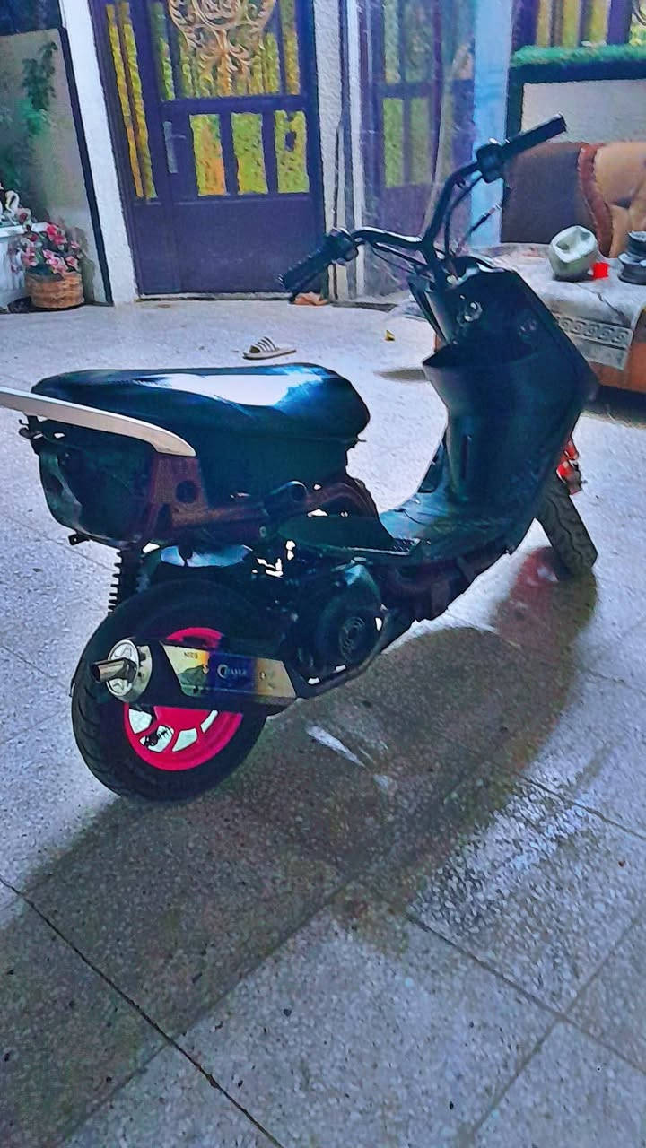 السلام عليكم دراجه ماكس للبيع بوشه 55 بيها ثلاثات رياضي بيها دبلات رياضي بيهاا***********
