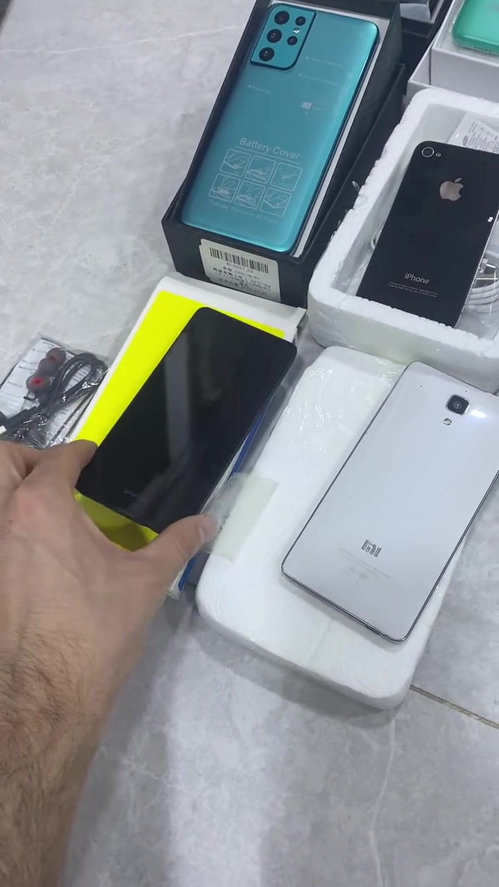السلام عليكم
4 ايبادات ابل وياهن 8 تلفونات / 2 ابل 1 شاومي 5 ماعرل شنو نوعيتهم مال بظاعه dhl واحد من تلفونات مابي ظهر فحصهن الك خادم بس تلفون مابي ظهر مفاحصه يشتغل او لا فتحونه بيهن مزاد


**إذا كنت صاحب هذا الإعلان وتريد حذفه لأي سبب، رجاءا أرسل رسالة إلى الدعم الفني**