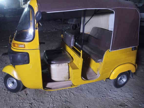 سلام عليكم تكتك للبيع موديل 19 شهر 11 كفاله بس دوس معمره سعره 5400 وبيه مجال قليل حك الجيه  مكاني نعمانيه للاستفسار الاتصال ***********
