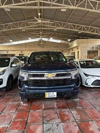 سلفرادو 2023 RST حادثها بنيد و دعامية  سونار مرفق بل صور  مكينة 5.300 ...