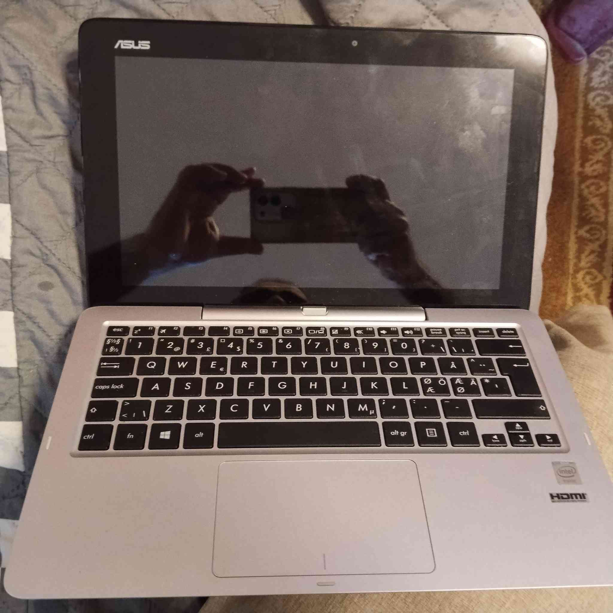 فحم طافي لاتوجد شاحنة افحص اخو جديد 
ايباد ازوز ينفصل سعر 25 الف عدا توصيل


**إذا كنت صاحب هذا الإعلان وتريد حذفه لأي سبب، رجاءا أرسل رسالة إلى الدعم الفني**