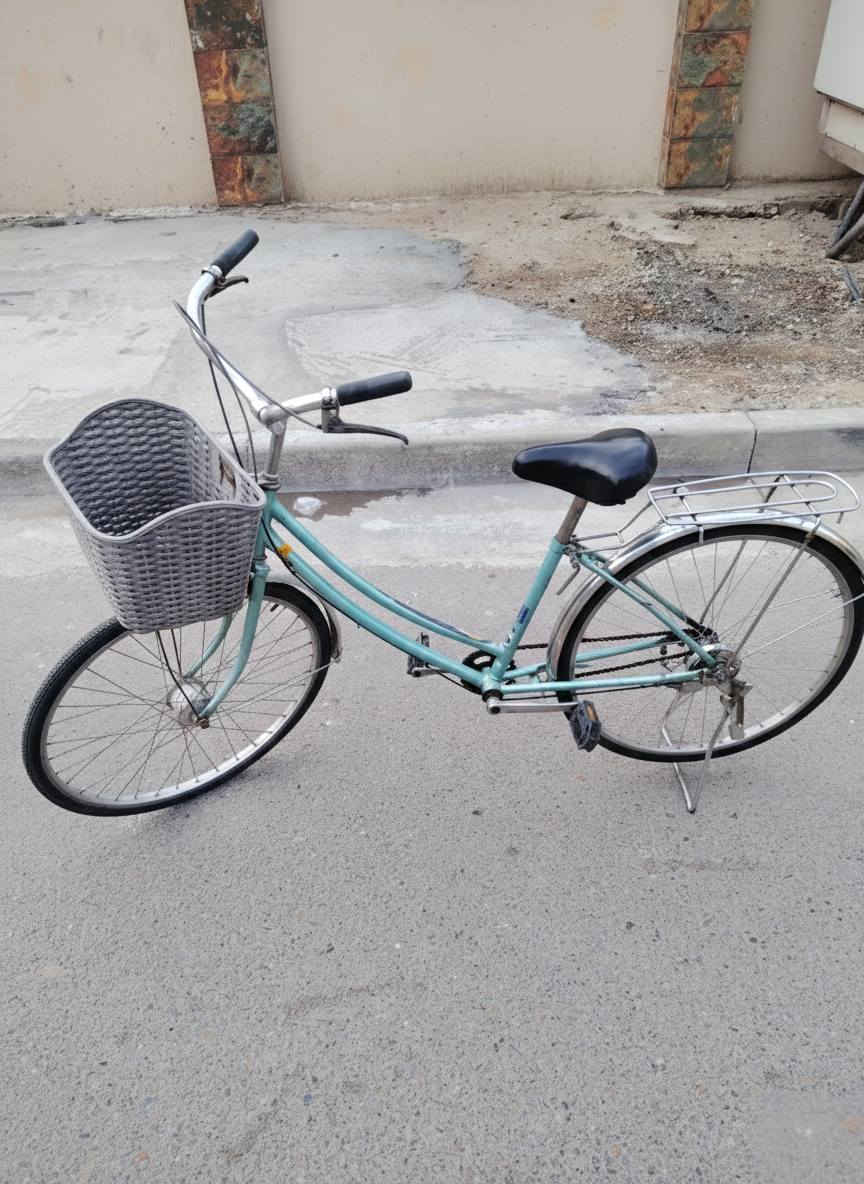 اسلام عليكم بايسكل بناتي ياباني للبيع حجم 26 السعر ٨٠ وبي مجال
العنوان بغداد شارع  
*********** واتساب
