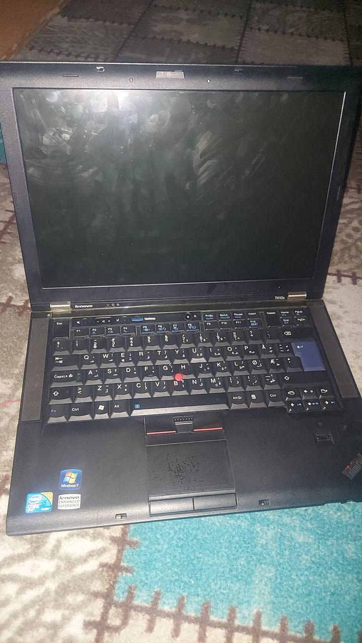 عندي لابتوب ب 100 الف اسمه leonvo t410s ونظامه ويندوز. 7 ultimate ومعالجة core i5 وكيبورد عربي انجليزي وبي جميع مخارج وموجود قرص DVD ورام 4 ونظيف بس موجود حرف u مكسور بس هذا وياه المحوله والجنطه والماوس


**إذا كنت صاحب هذا الإعلان وتريد حذفه لأي سبب، رجاءا أرسل رسالة إلى الدعم الفني**