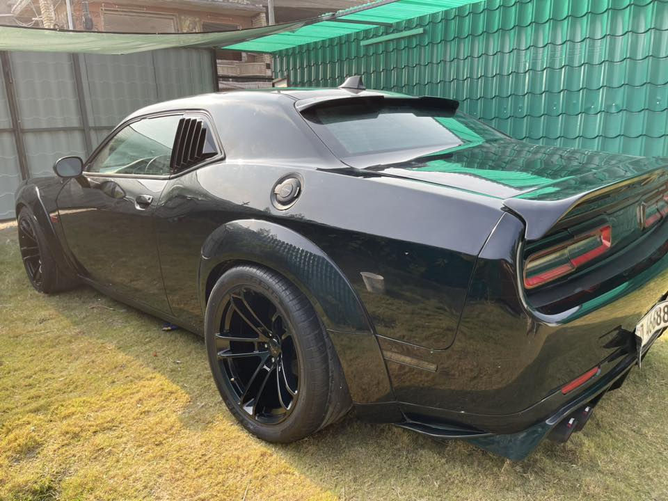 سلام عليكم جالنجر rtموديل 2016 خليجي فول رقم اربيل بسمي هزه جديده ماشيه 85 كير مكينه مكفولات بيها صبغ الجاملغ الخلفي وجاملغ الامامي الاستفسار على ***********السعر 158
