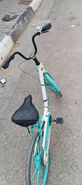 السلام عليكم هاذه البيسكل للبيع السعر60وبي مجال
تواصل***********
