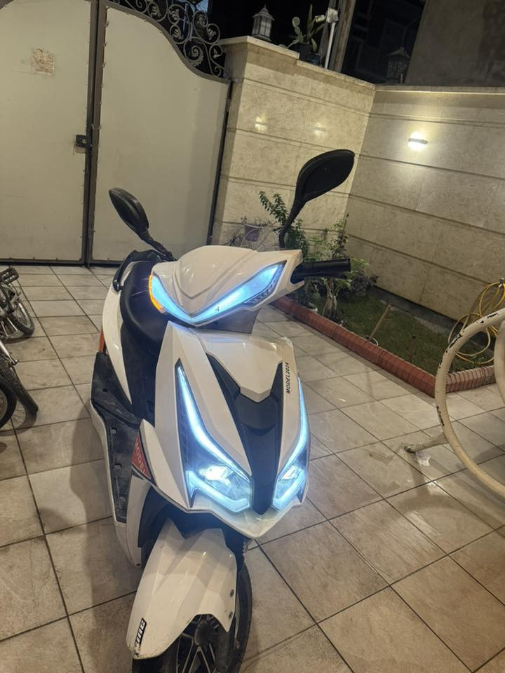 دراجه شحن البيع ست بطاريات سرعتها 80
بطاريات جديده
***********
