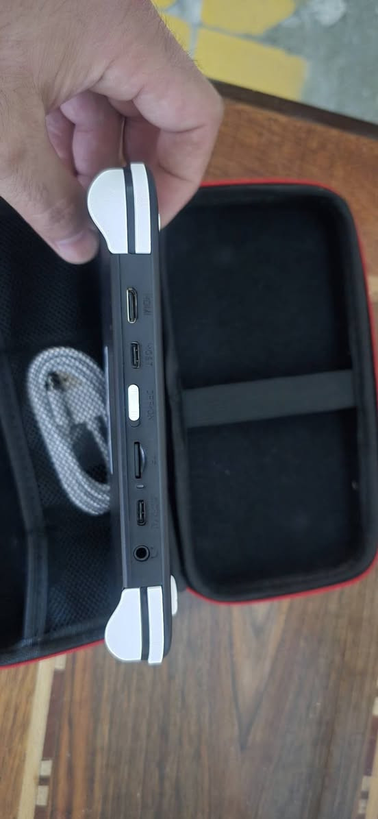 السلام عليكم 
اتاري العاب قديمة اكثر من 33 الف لعبة ب80الف
*********** مكاني بغداد ماعندي توصيل
