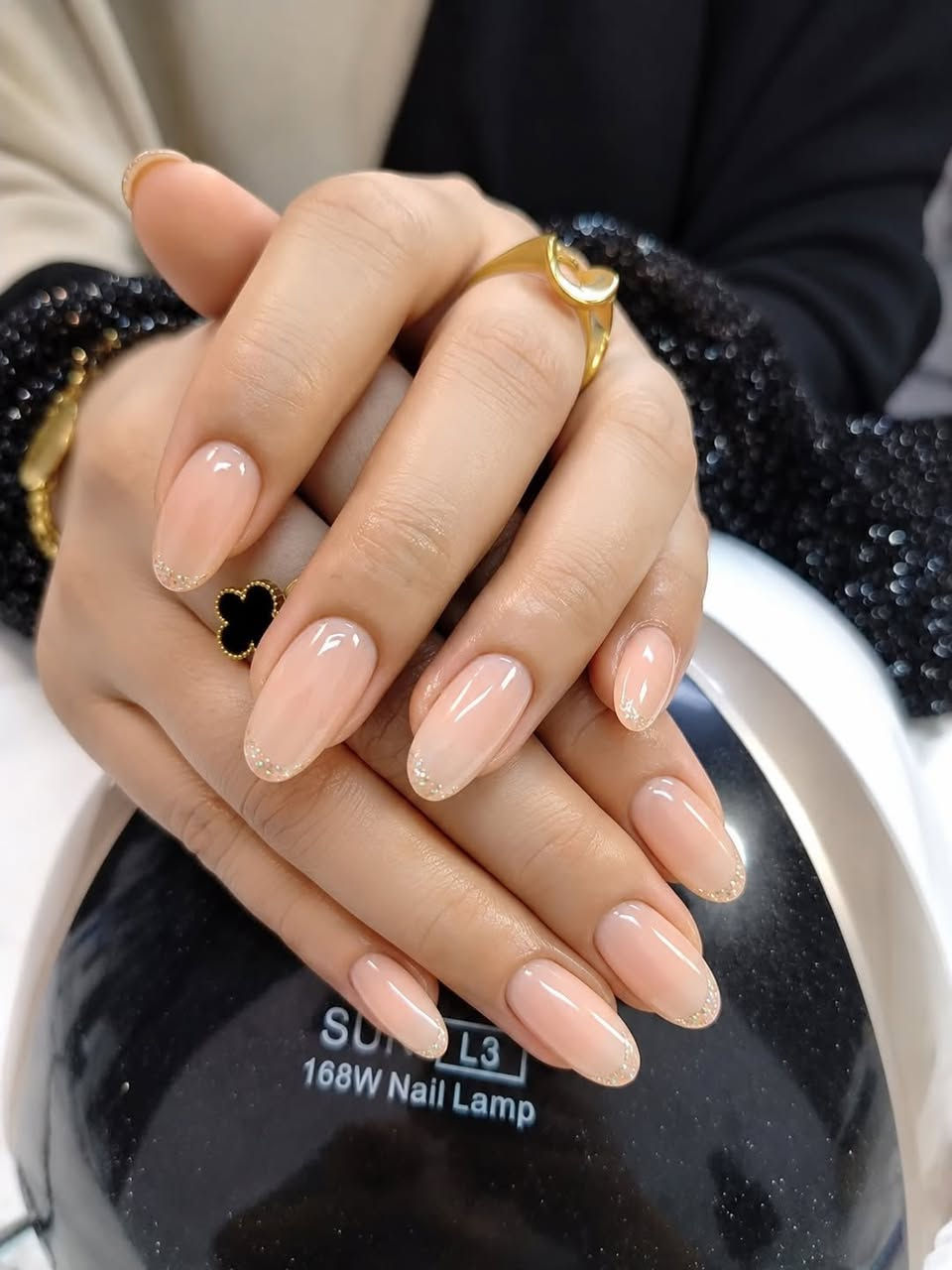 نبأ الشمري

صالون ديفا 🥰🥰

سماوه الغربي مقابل متنزه الورده 

***********

https://www.instagram.com/diva_saloon_h.smawa?igsh=dTEyYm1xc2lianJ0
