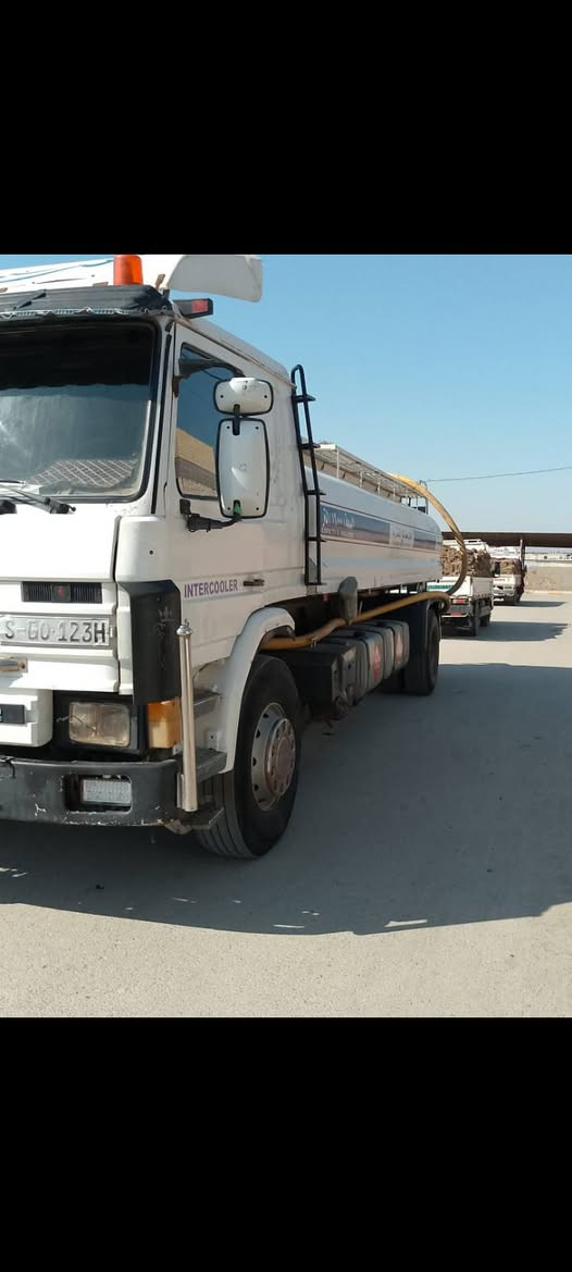 سكانيا 113البيع أبلاديه 
كير 4x4 موديل 92 حمولة 16الف
رقم بغداد تحويل ثاني يوم هاذا رقمي
***********
