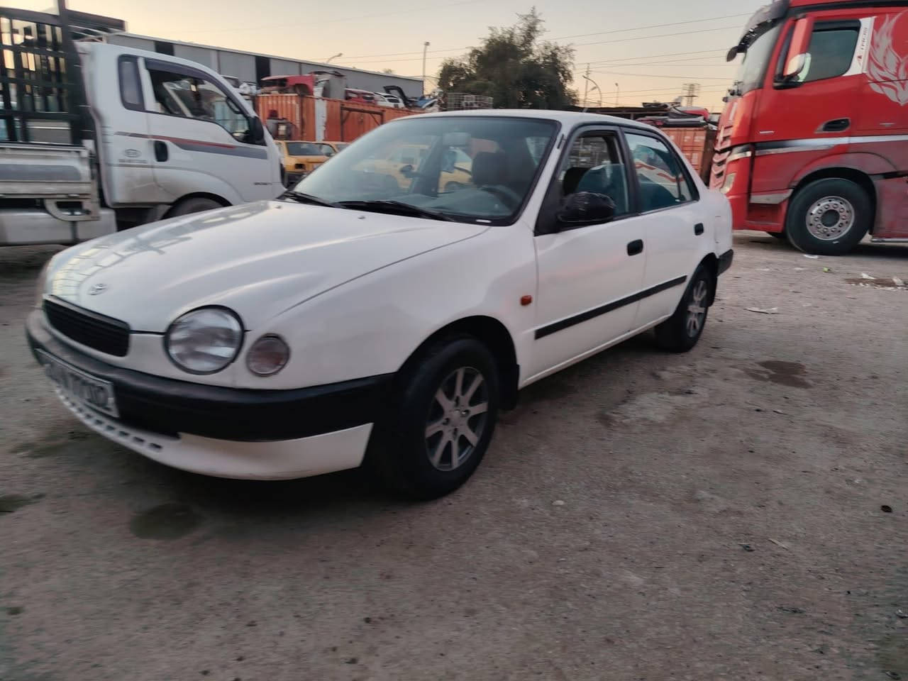 تيوتا كورلا  مديل 99 ام عيون بيها تبخير قليل
تخم تايرات جديد باتري جديد راديتر جديد صدر كامل جديد دوشمه جديدة 
ترايك وين متريد السعر 50 وبي مجال 
للاستفسار ***********
