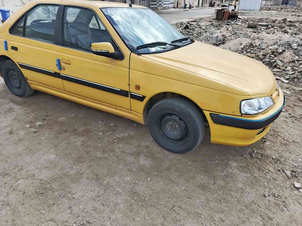 بيجو بارص موديل 15رقم ميسان بيها جاملغ وبنيد صبغ السيارة جاهزه السعر 33الاتصال ***********العنوان ميسان الشراي يتصل ويدلل.
