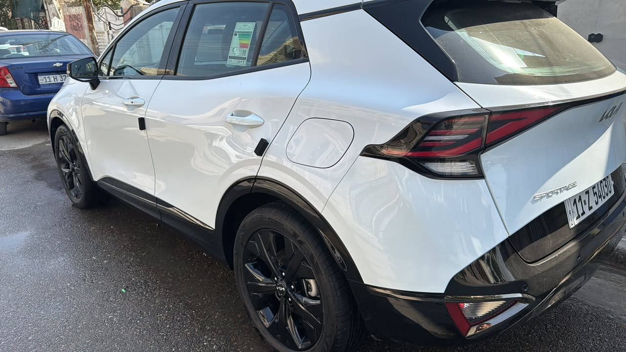 سبورتج 2025 للبيع
السلام عليكم 

عارض كيا سبورتج بلاك ادشن موديلا 2025 ضمان  المجموعة الدولية  ماشيه 13 بأسمي كفاله عامه مكانها بغداد الغزالية 

237 $ 

***********
