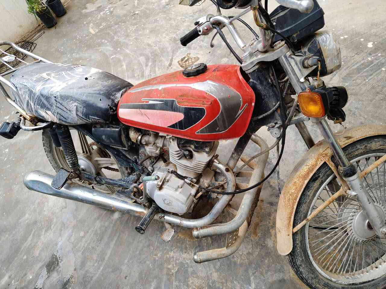 دراجه شغاله اوراق كامه  بس متروكه
سعر ٢٠٠


**إذا كنت صاحب هذا الإعلان وتريد حذفه لأي سبب، رجاءا أرسل رسالة إلى الدعم الفني**